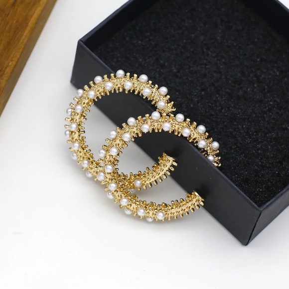 Jewelry - Pearl Hoop Gold Tone Earrings